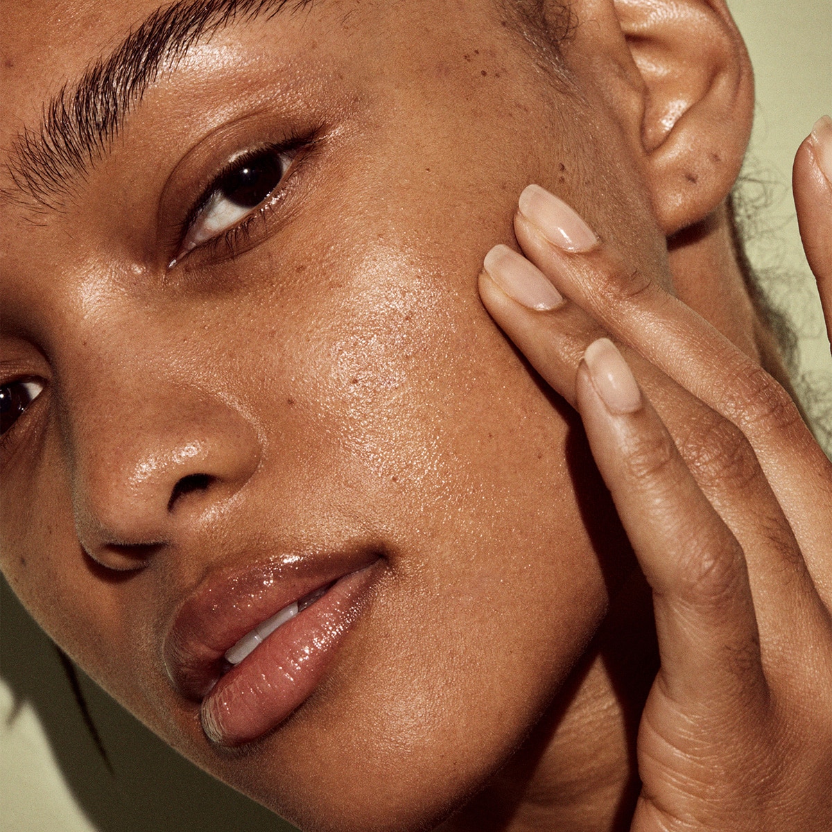 WATCH YA TONE NIACINAMIDE DARK SPOT SERUM (SUERO PARA MANCHAS OSCURAS)